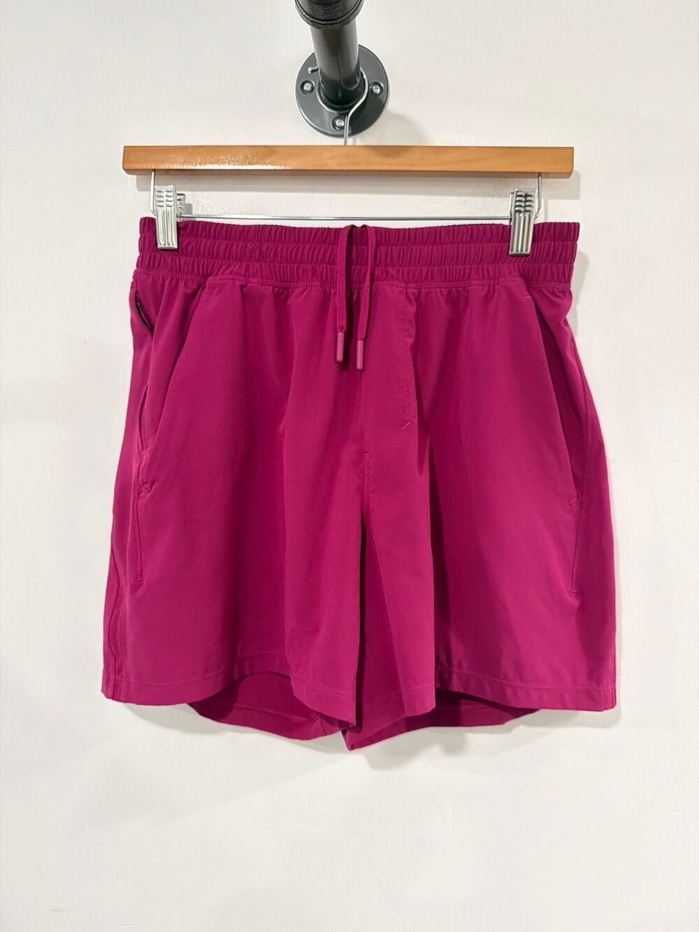 Lululemon Men's Pace Breaker Short 5" Raspberry Pink Size S